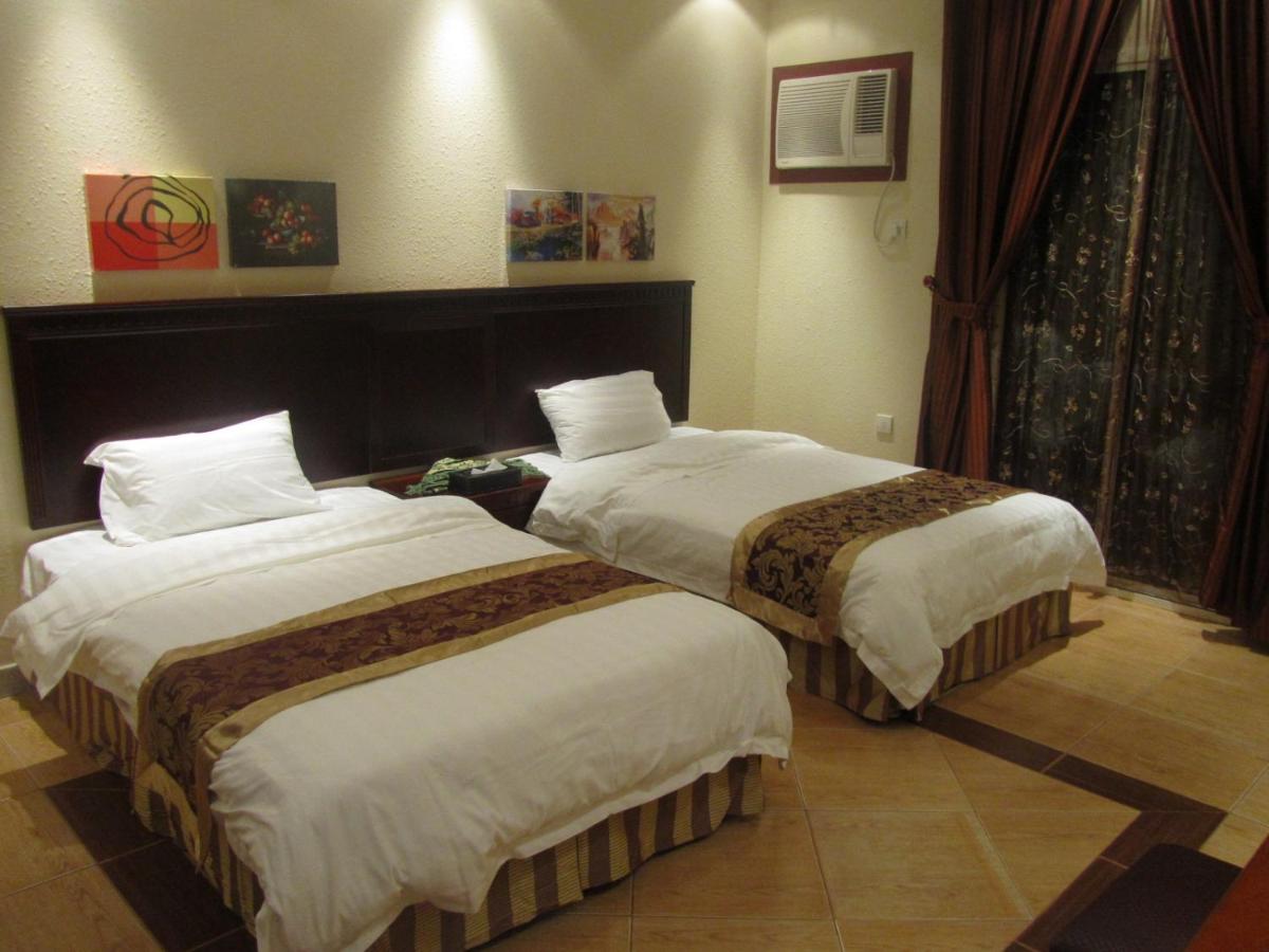 Popular attractions Area Nearby Property